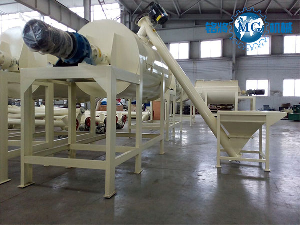 �����ɷ�ɰ�{����C��С����